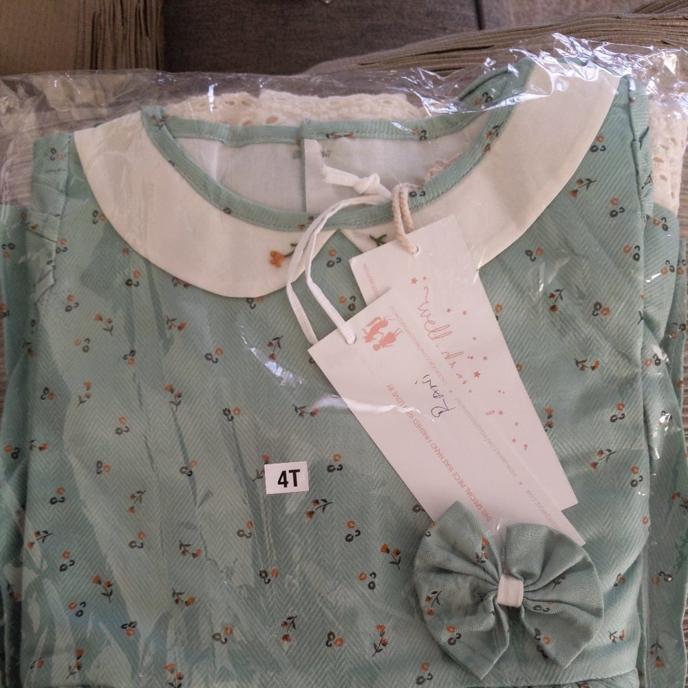 Well Dressed Wolf dress nwtib 4t